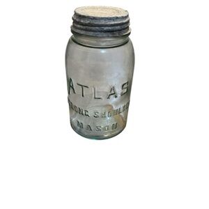 Vintage Atlas Strong Shoulder Aqua Blue Quart‎ Jar W/Zinc Lid